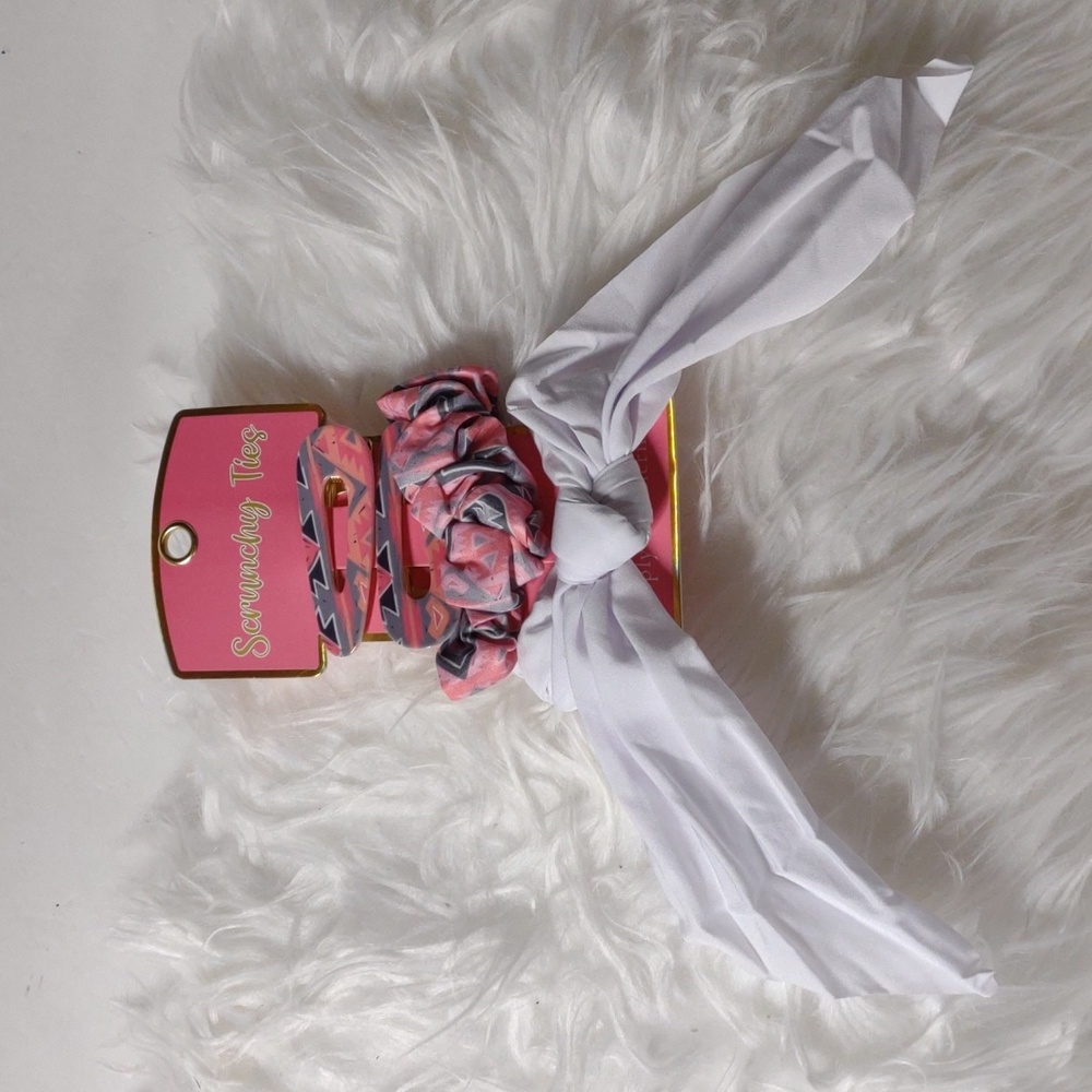 New Simply Southern Aztec print pink, gray & white Scrunchy ties with Barrettes